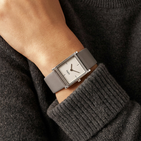 M&M Damenuhr Square Design | Modell 842